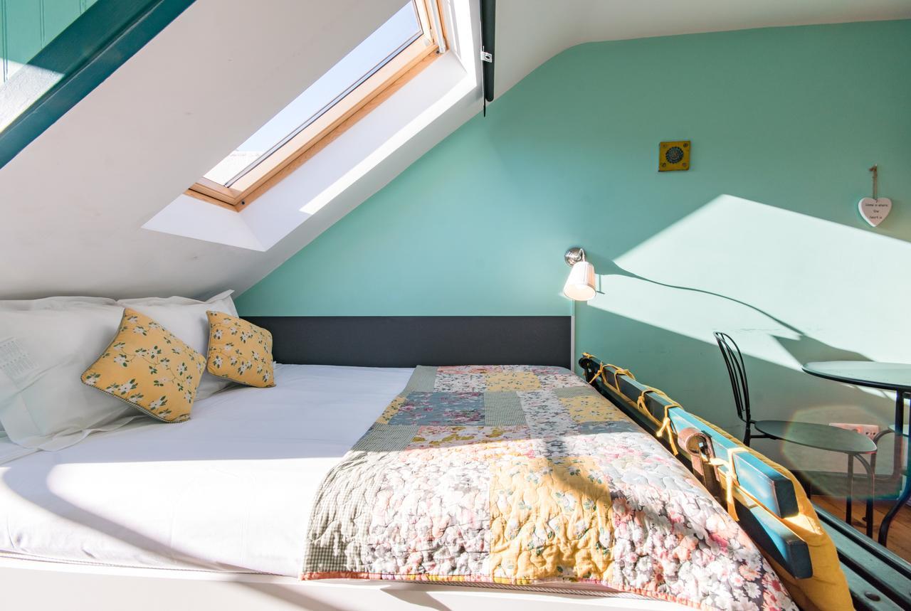 Charming Apartments In The Heart Of Lisbona Esterno foto