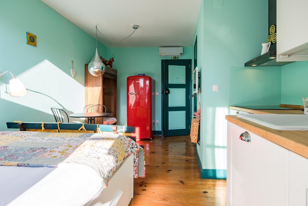 Charming Apartments In The Heart Of Lisbona Esterno foto
