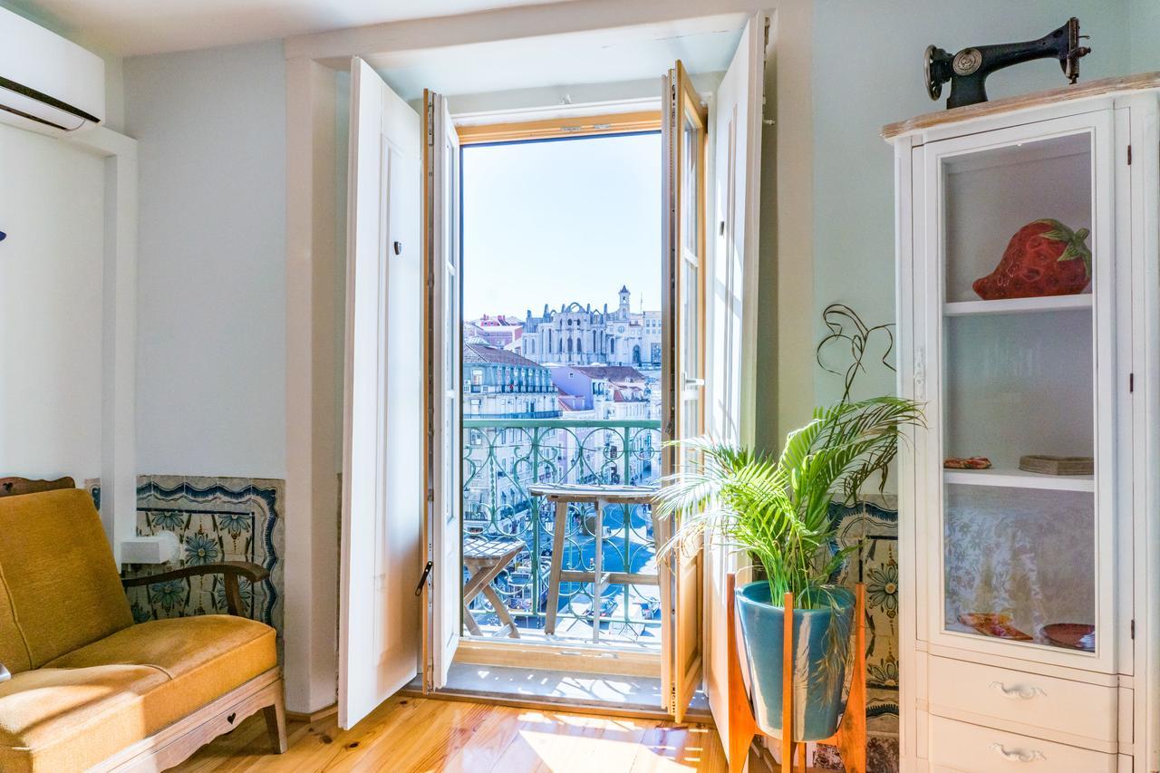 Charming Apartments In The Heart Of Lisbona Esterno foto