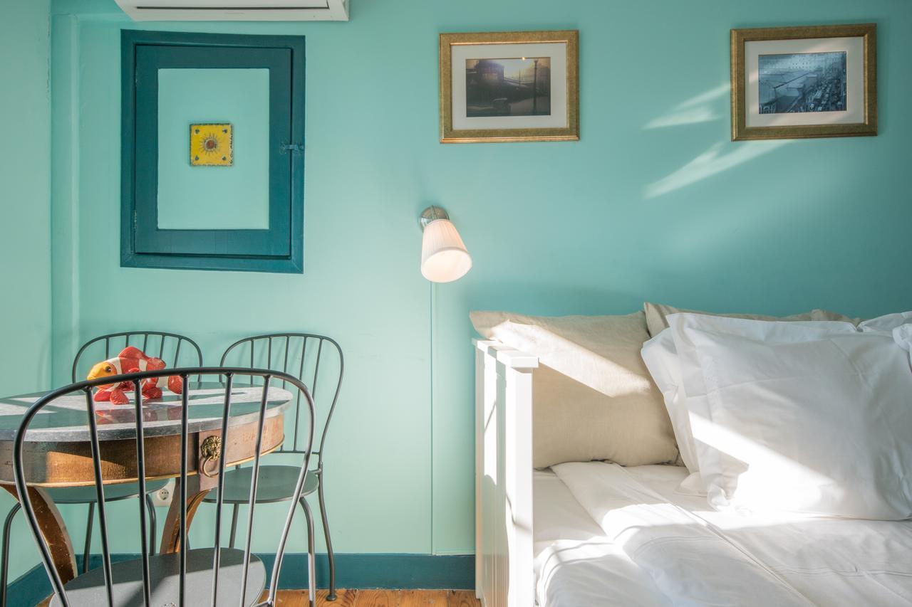 Charming Apartments In The Heart Of Lisbona Esterno foto