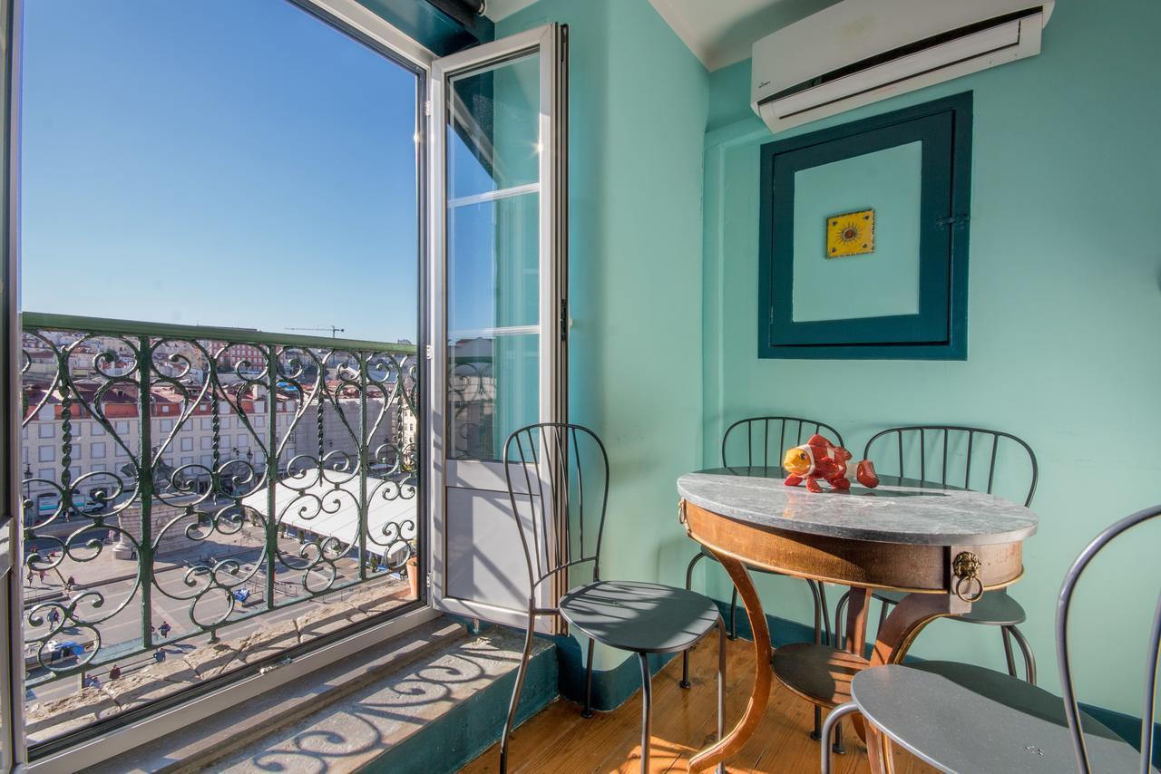 Charming Apartments In The Heart Of Lisbona Esterno foto